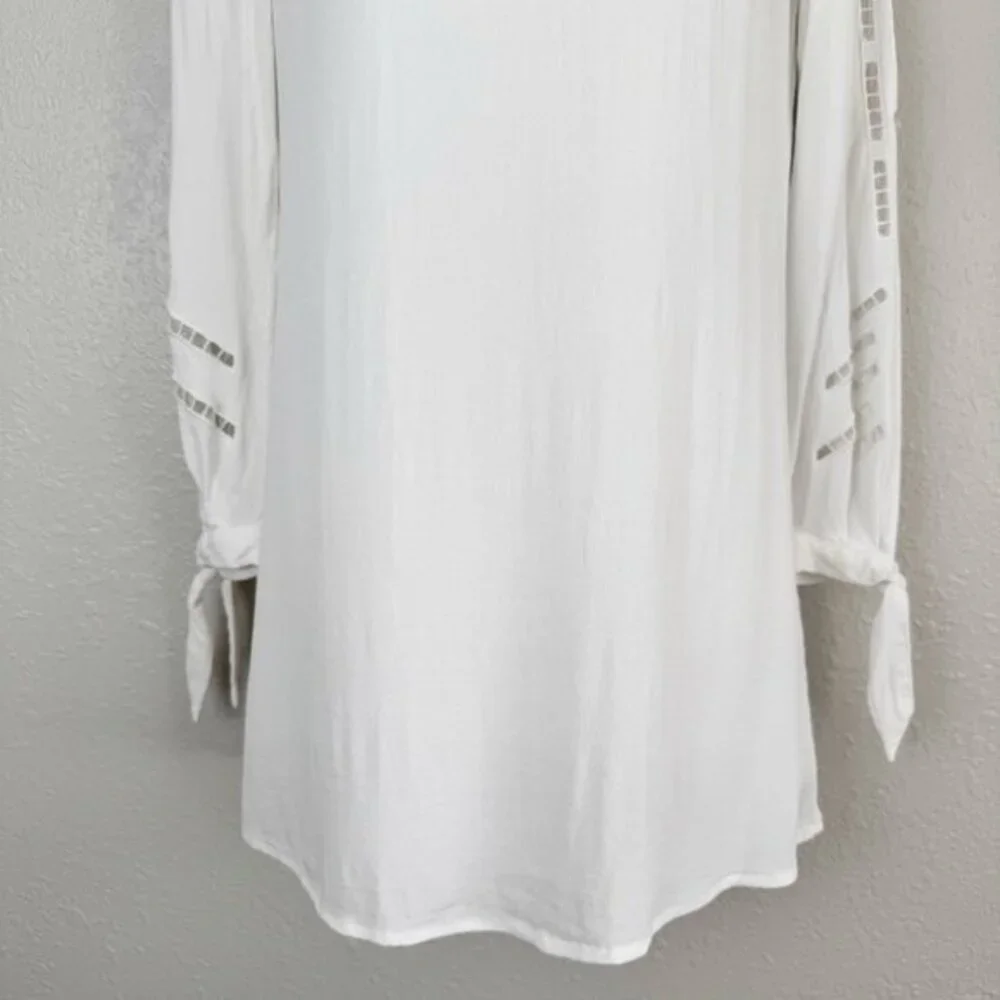 Lulus white Bloomfield open long‎ sleeve shift dress M